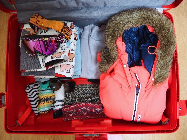 What to pack for a ski trip