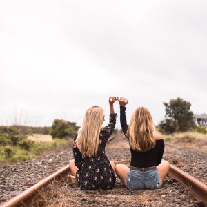 35 bucket list adventures to go on with your best friend