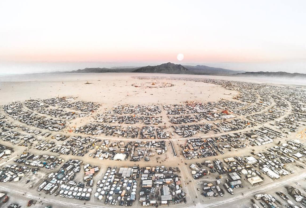 A complete guide to attending Burning Man Festival, Black Rock City | Where's Mollie? A travel and adventure lifestyle blog