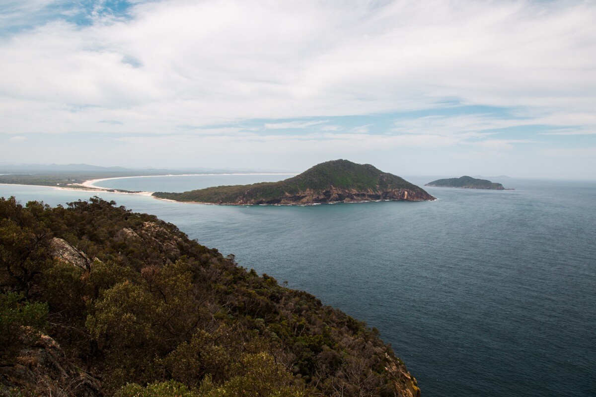 A roadtrip from Sydney to Newcastle... Stockton Sand Dunes and Mount Tomaree | Where's Mollie? A travel and adventure lifestyle blog