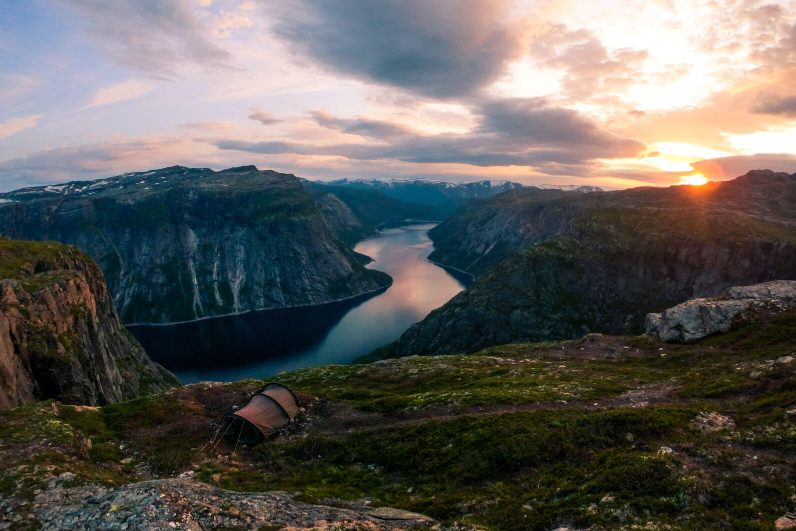 A 2-week road trip itinerary for Norway...​