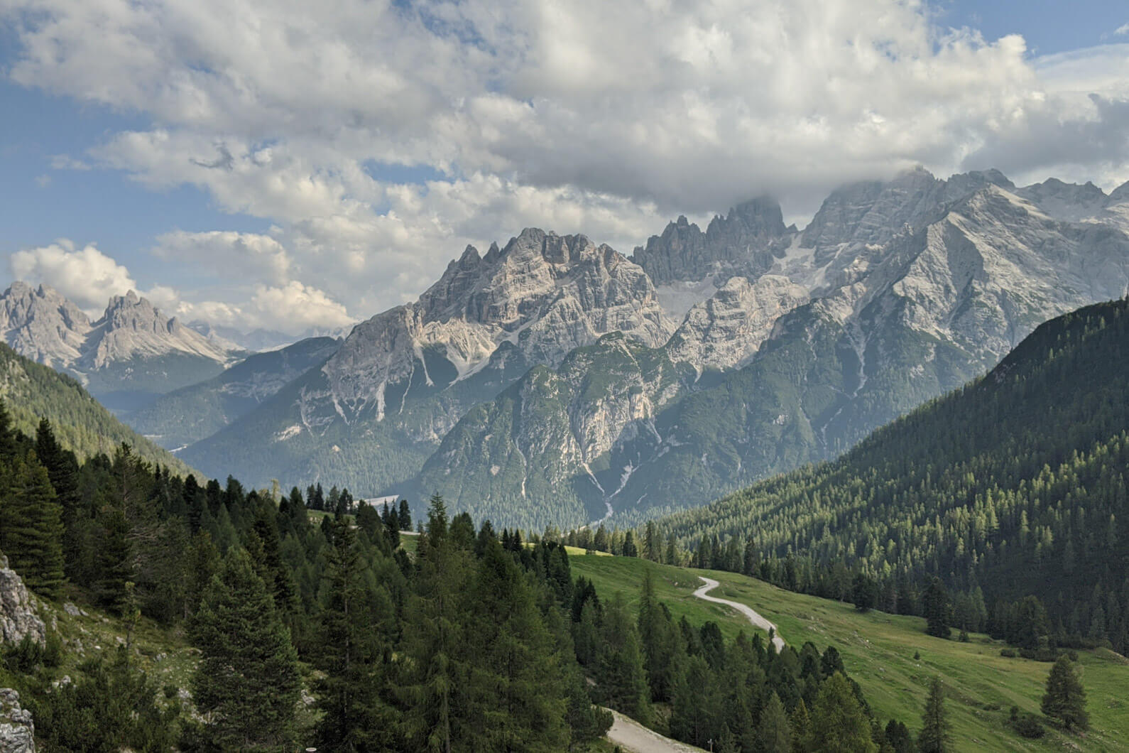 A Guide to Backpacking and Hiking in The Dolomites