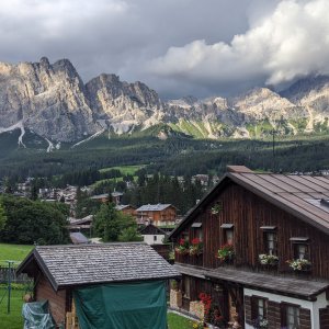 A Guide to Backpacking in The Dolomites