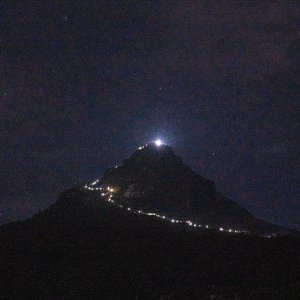 A guide to hiking Adam’s Peak, Sri Lanka