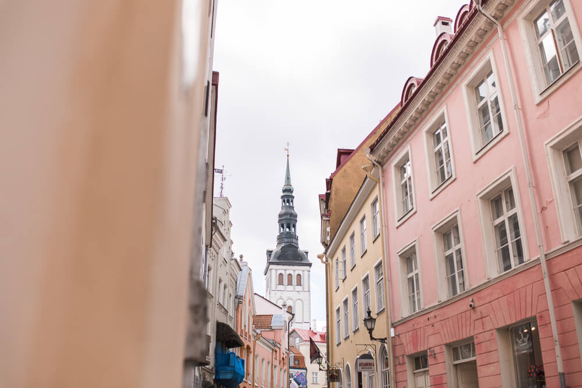 SIX CITIES IN SEVEN DAYS: TALLIN, ST. PETERSBOURG AND HELSINKI